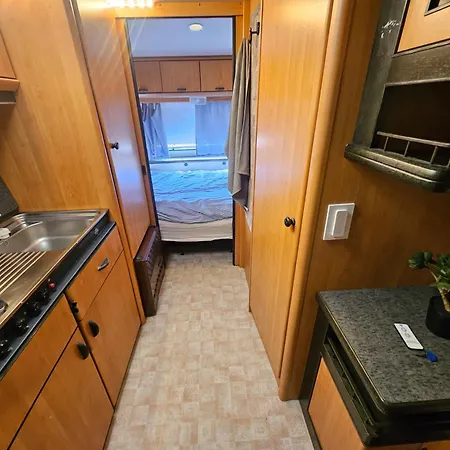 Full Service Caravan 3